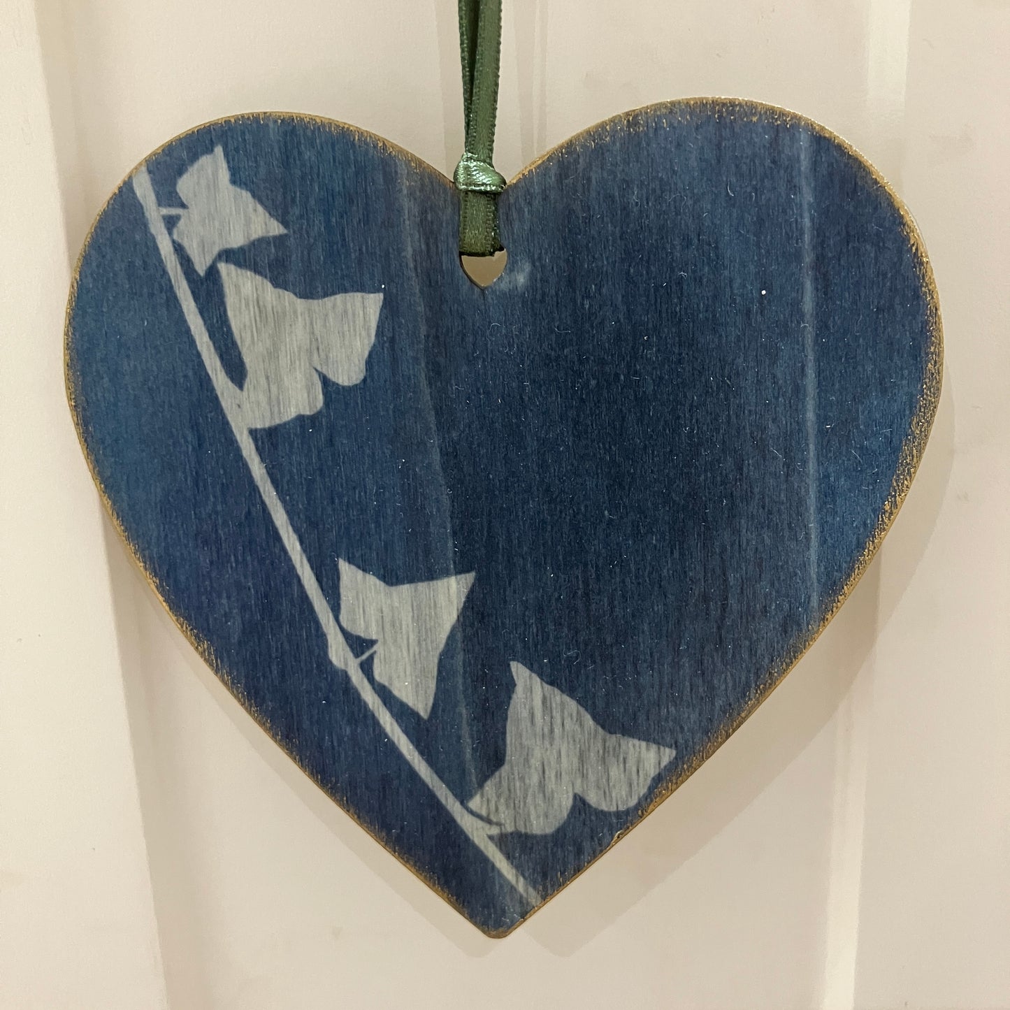 Wooden botanical heart decoration ~ handmade in Wales