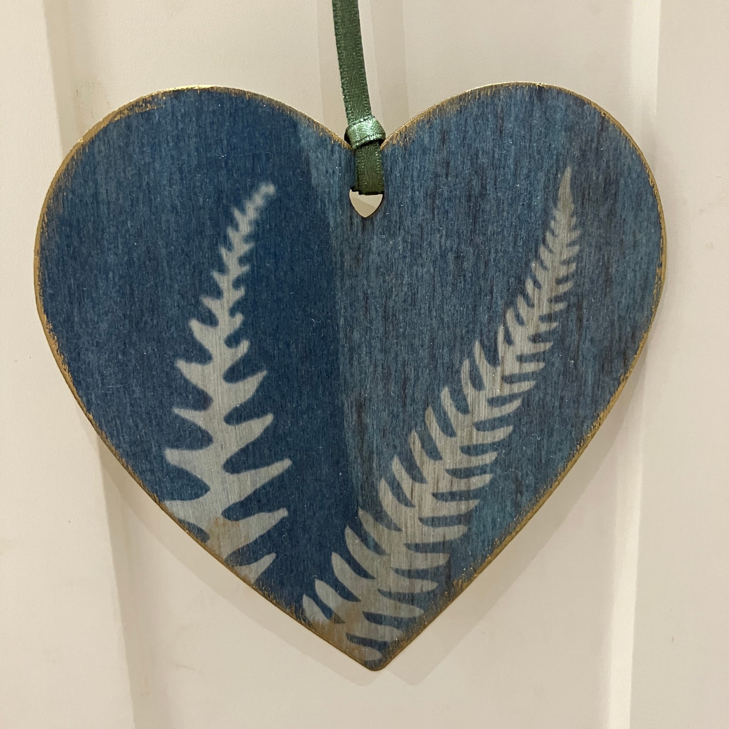 Wooden botanical heart decoration ~ handmade in Wales